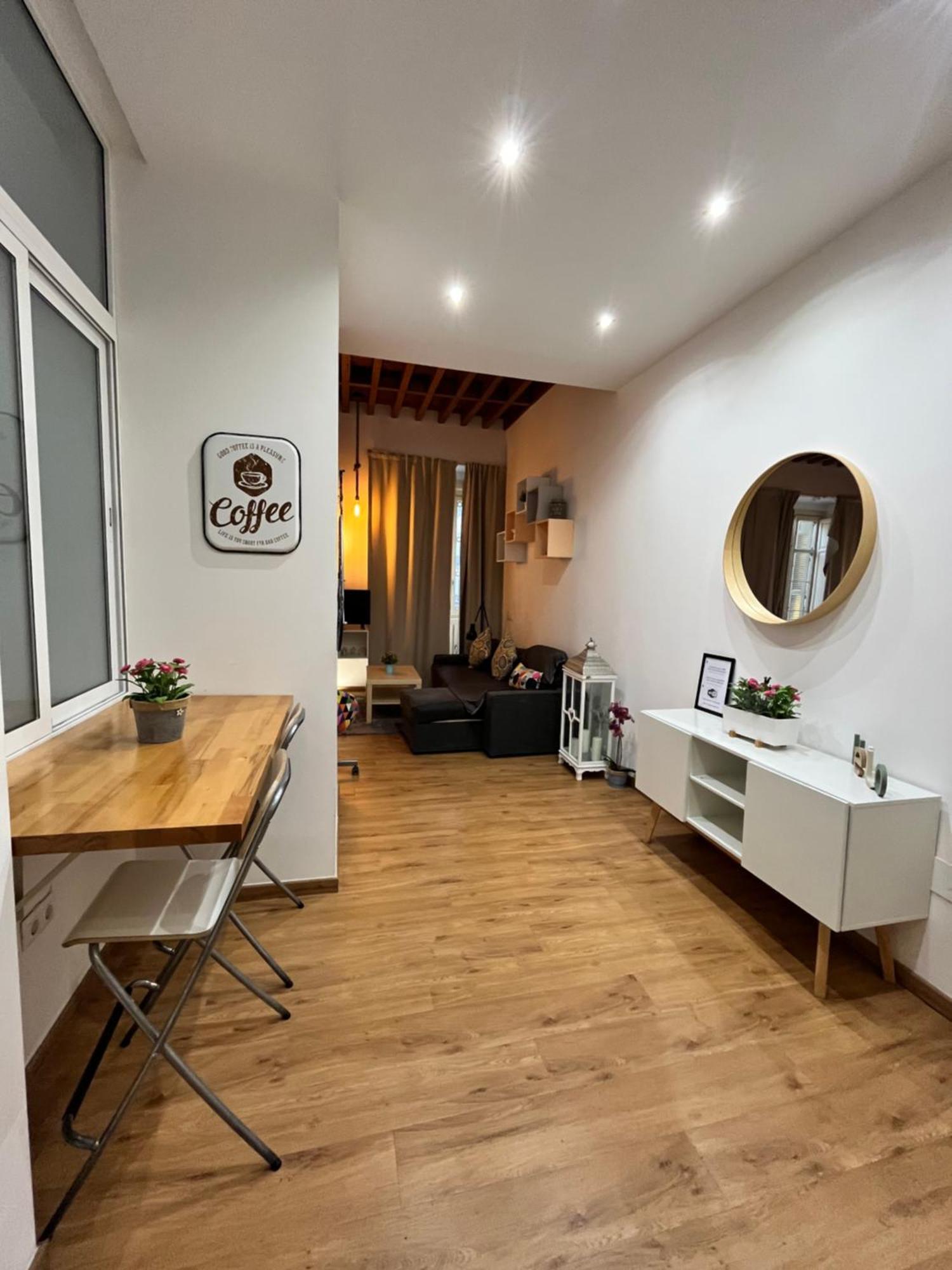 Boutique Larios - Malaga Center Apartment ภายนอก รูปภาพ